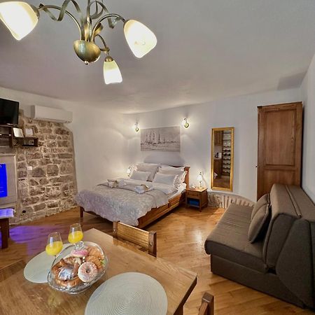 Diocletian Wine Studio Apartment II Split Exteriör bild