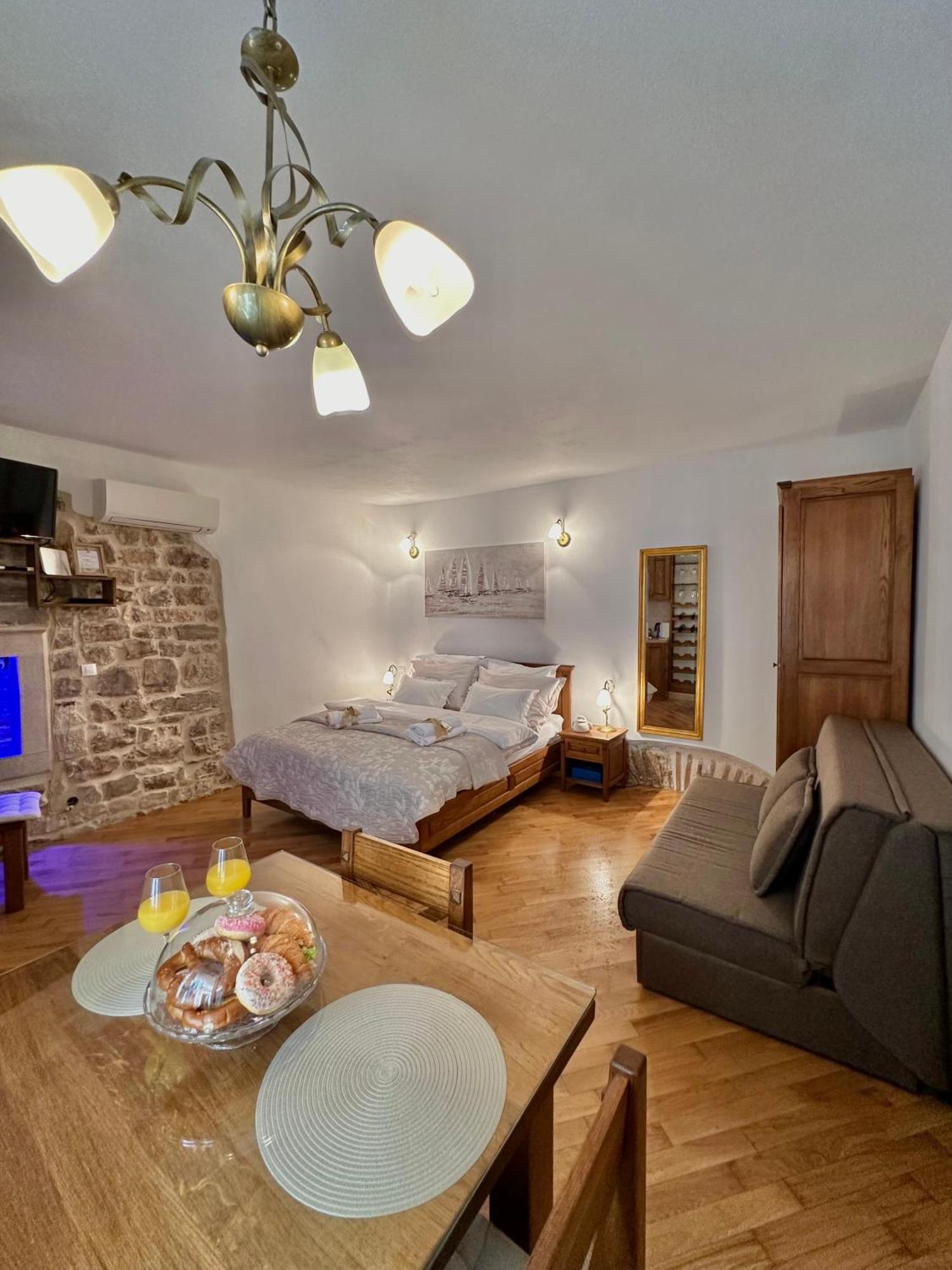 Diocletian Wine Studio Apartment II Split Exteriör bild