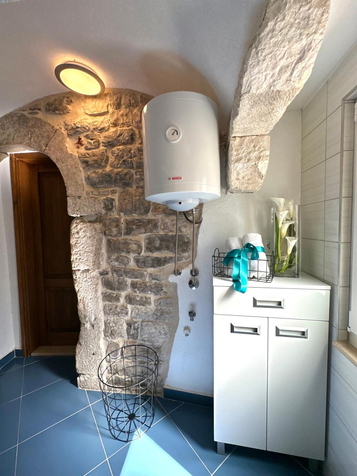 Diocletian Wine Studio Apartment II Split Exteriör bild