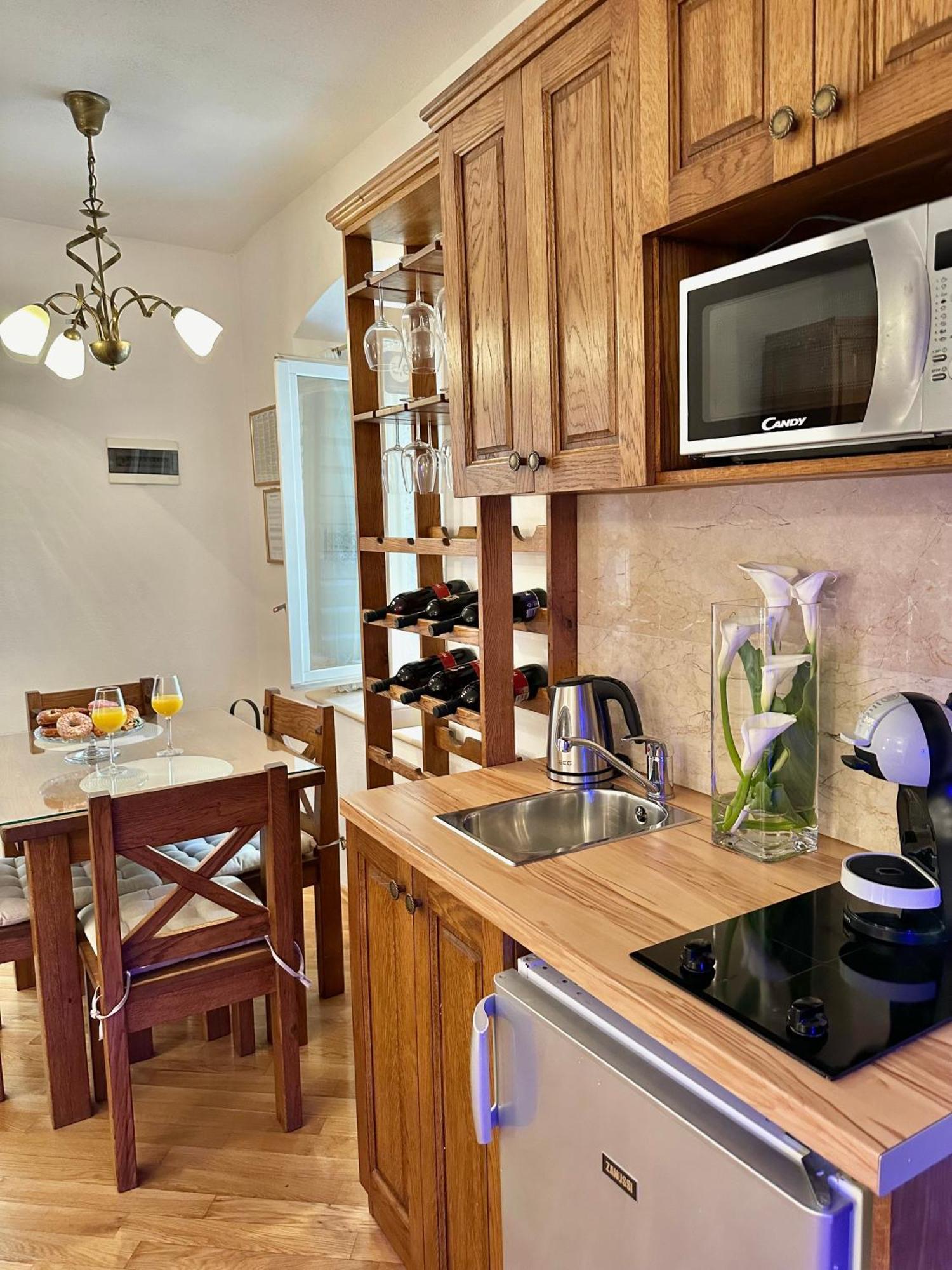 Diocletian Wine Studio Apartment II Split Exteriör bild